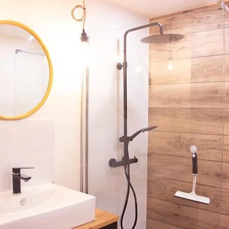 Hébergement de vacances Casita Flora Renovated House With Charm & Pool *