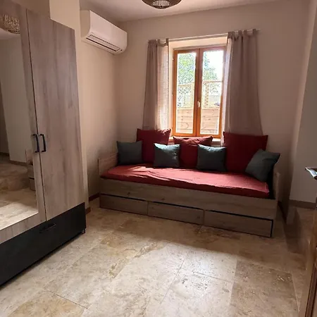 Casita Flora Renovated House With Charm & Pool Holiday home